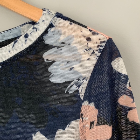 ASO Lydia Martin Bar III Cropped Long Floral Top - Picture 7 of 14